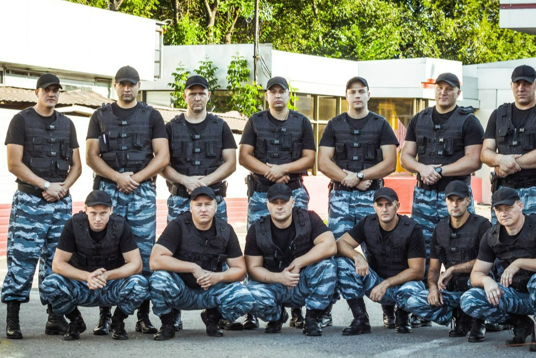 Сколько сотрудников ЧОП нужно для охраны жк
